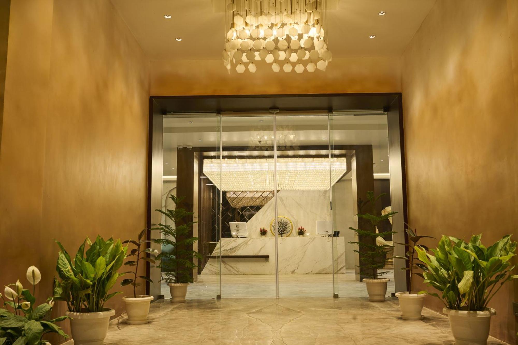 Hotel Borail View Regency à Silchar Extérieur photo